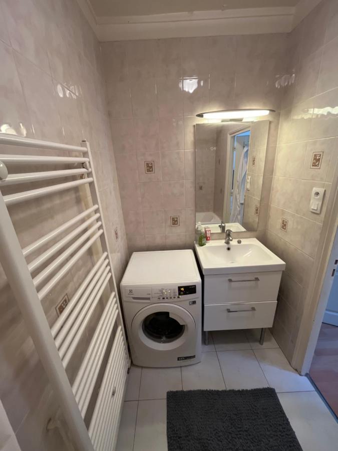 Amazing 1 Bedroom, 30Sec From Arc De Triomphe باريس المظهر الخارجي الصورة